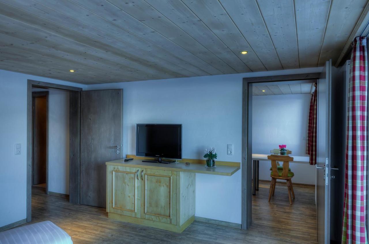 Appartement Ferien-Schloessle Michaela à Riezlern Chambre photo
