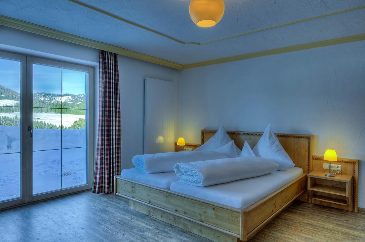 Appartement Ferien-Schloessle Michaela à Riezlern Chambre photo
